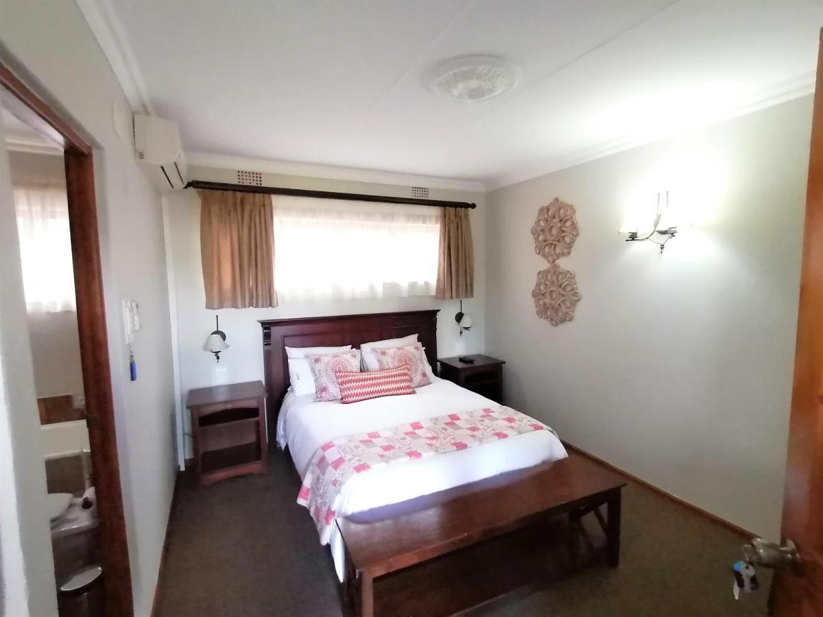 Van Dykshuis Guest House Хейдельберг Экстерьер фото