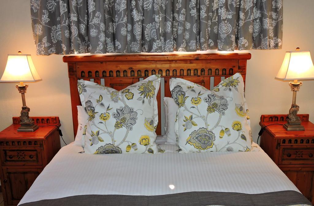 Van Dykshuis Guest House Хейдельберг Экстерьер фото