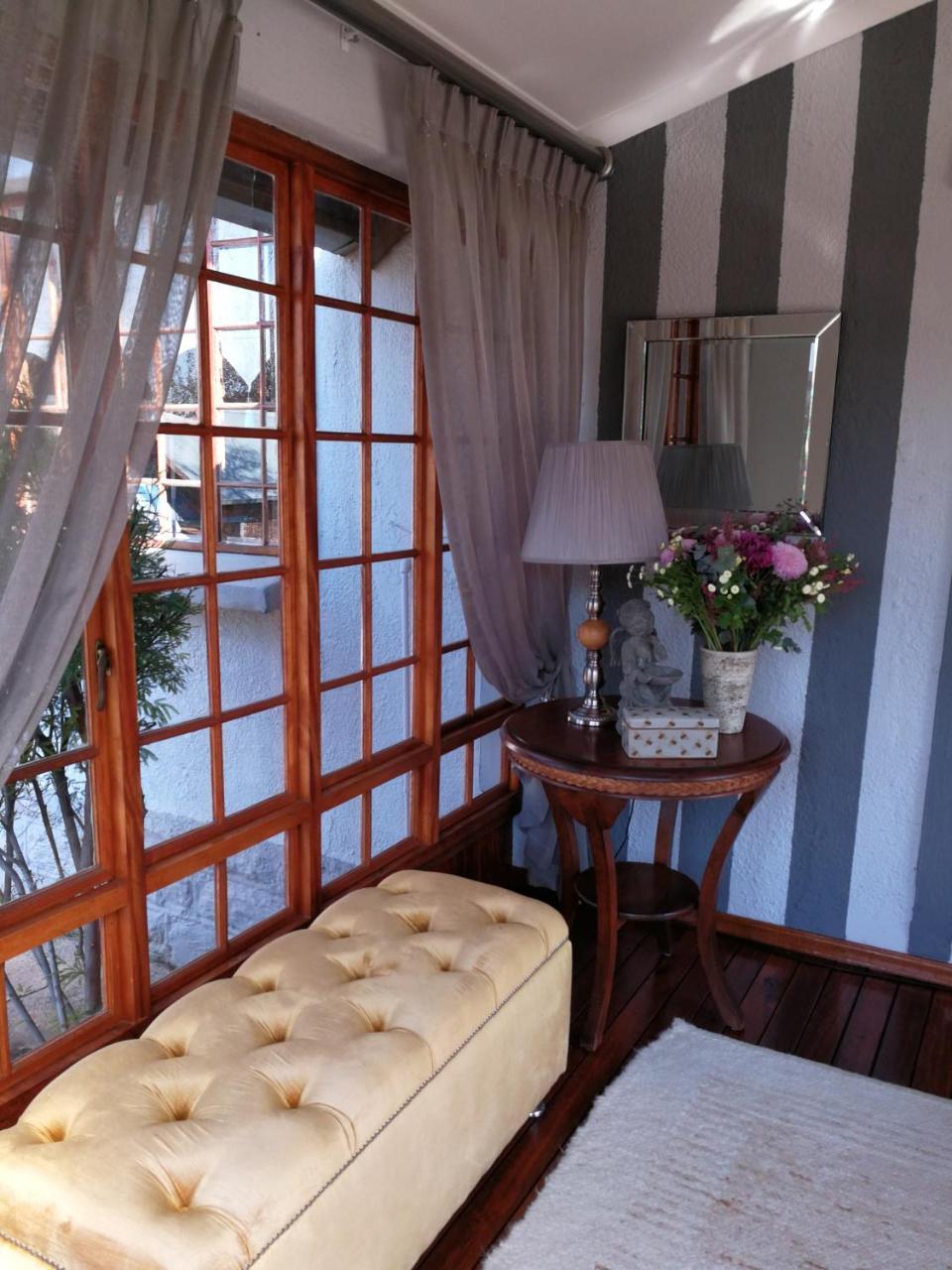 Van Dykshuis Guest House Хейдельберг Экстерьер фото